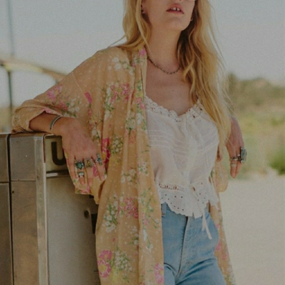 Blush Sundancer Kimono feeler post UFT/sale?